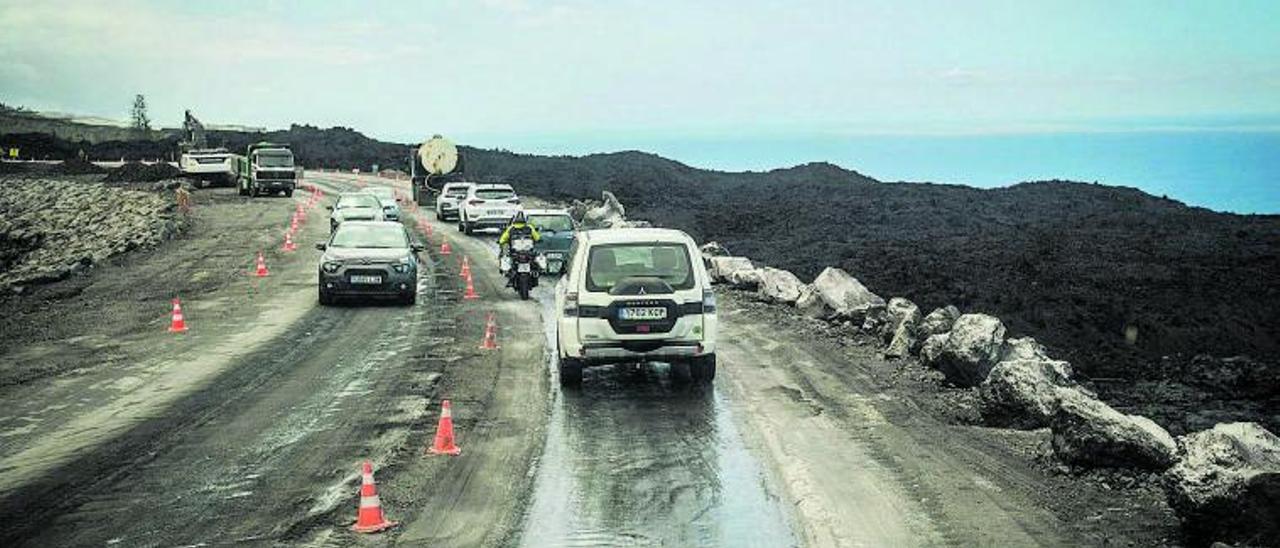 Obras de la construcción sobre las coladas de la erupción del Tajogaite. | | ANDRÉS GUTIÉRREZ