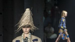 La 080 Barcelona Fashion torna amb la seva aposta pel reciclatge de roba La 080 Barcelona Fashion torna amb la seva aposta pel reciclatge de roba