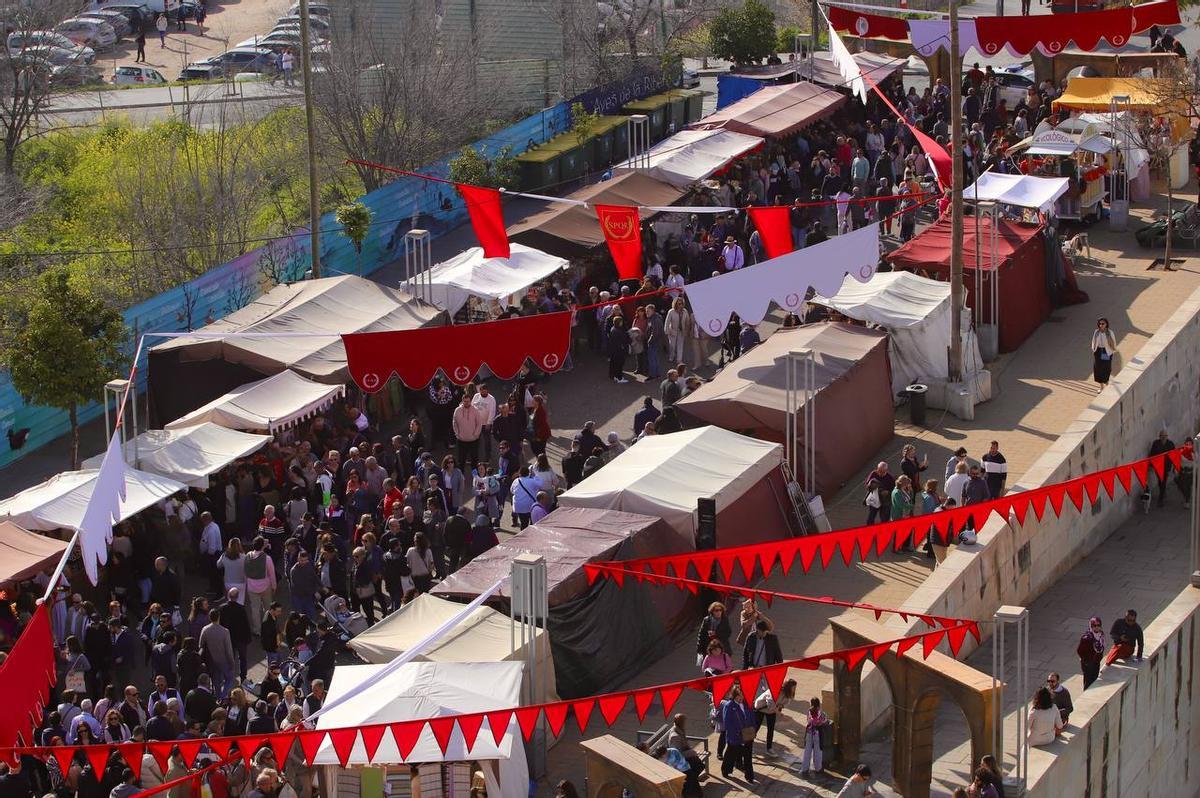 Ambiente en el mercado íbero romano de Córdoba, en el entorno de la Calahorra y Miraflores.