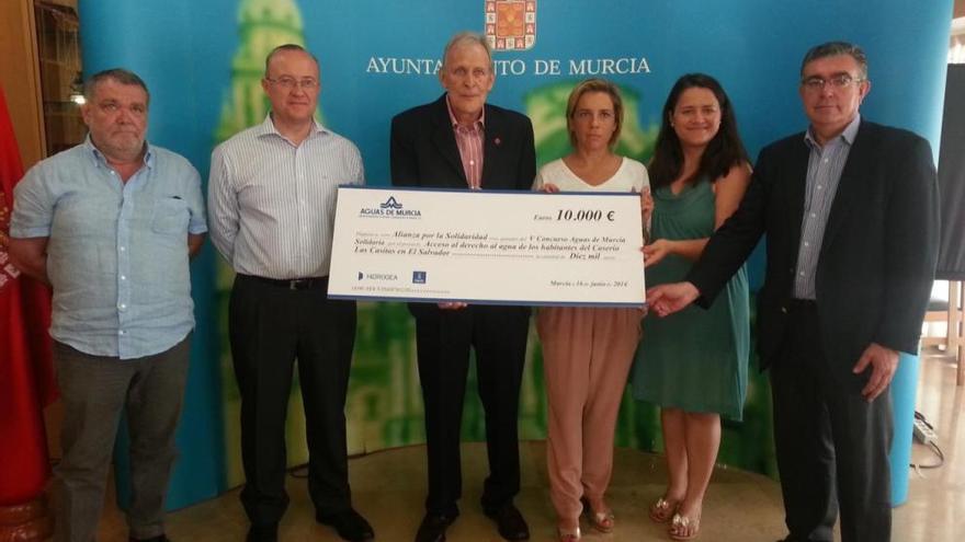 Aguas de Murcia Solidaria entrega su premio