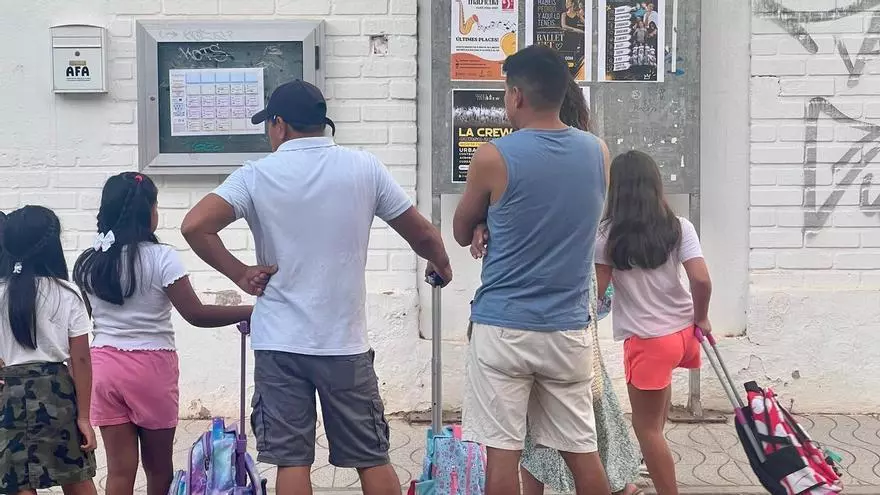 Llegan los primeros alumnos al CEIP Verge del Miracle de Rafelbunyol
