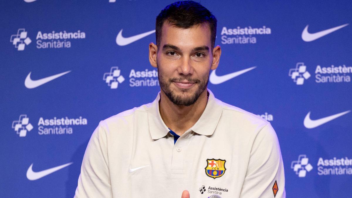 Willy Hernangómez, en su presentación con el Barça