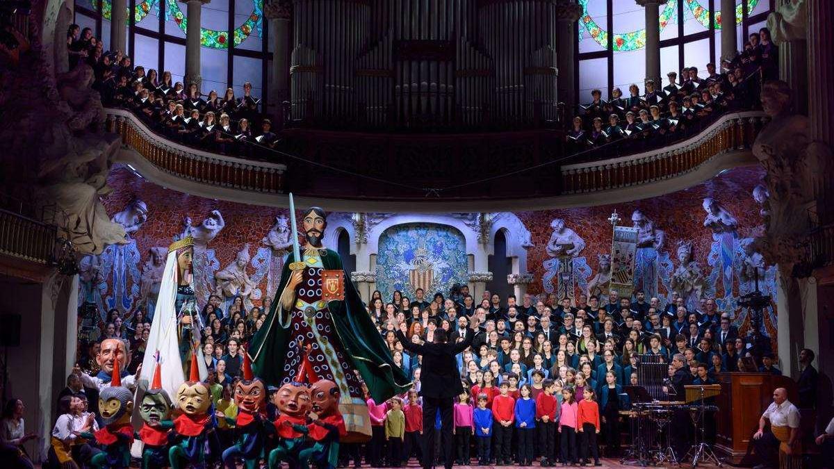 El 'Concert de Sant Esteve' reúne a todos los coros del Orfeó Català en el Palau.