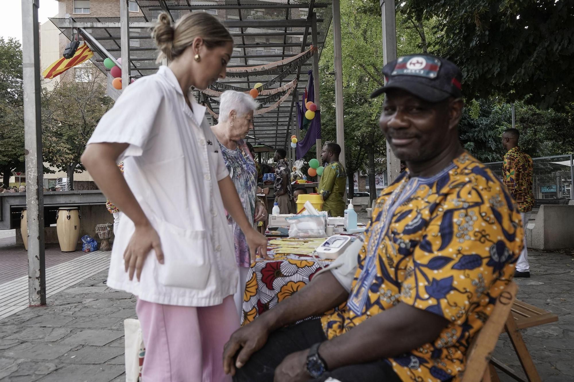 Totes les imatges de la festa solidària de la comunitat de Ghana