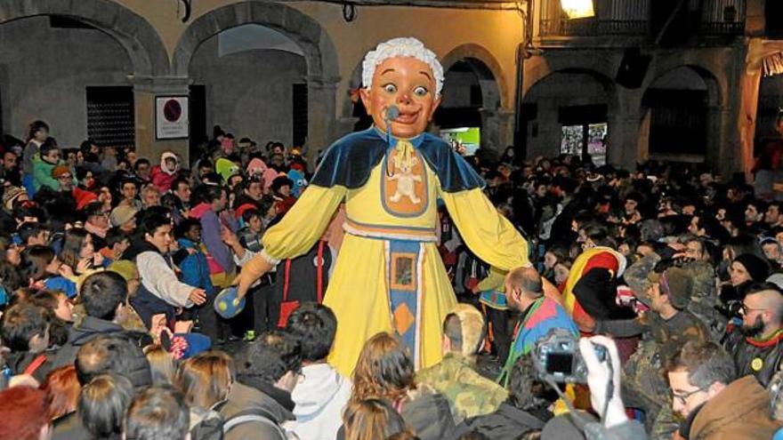 El Mocós durant l&#039;arribada del Carnestoltes el dissabte a la tarda