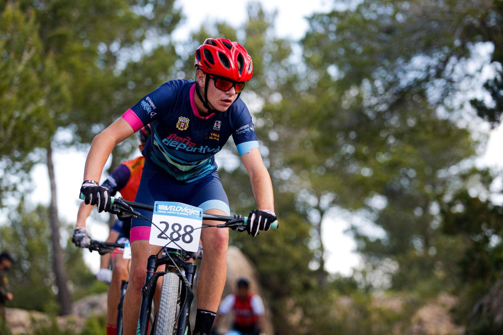 Victorias para Francisco José Medina y Laura Ríos en el Trofeo BTT Portinatx