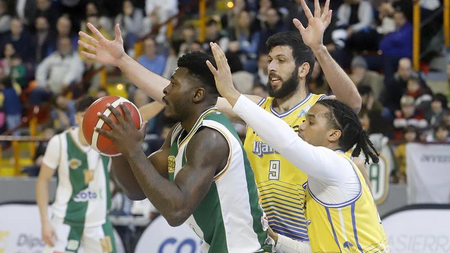 Coto Córdoba Club Baloncesto-Aljaraque: el partido en imágenes