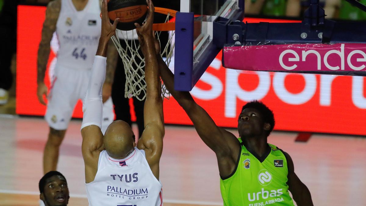 Bassala Bagayoko, en una acción del Fuenlabrada-Real Madrid.