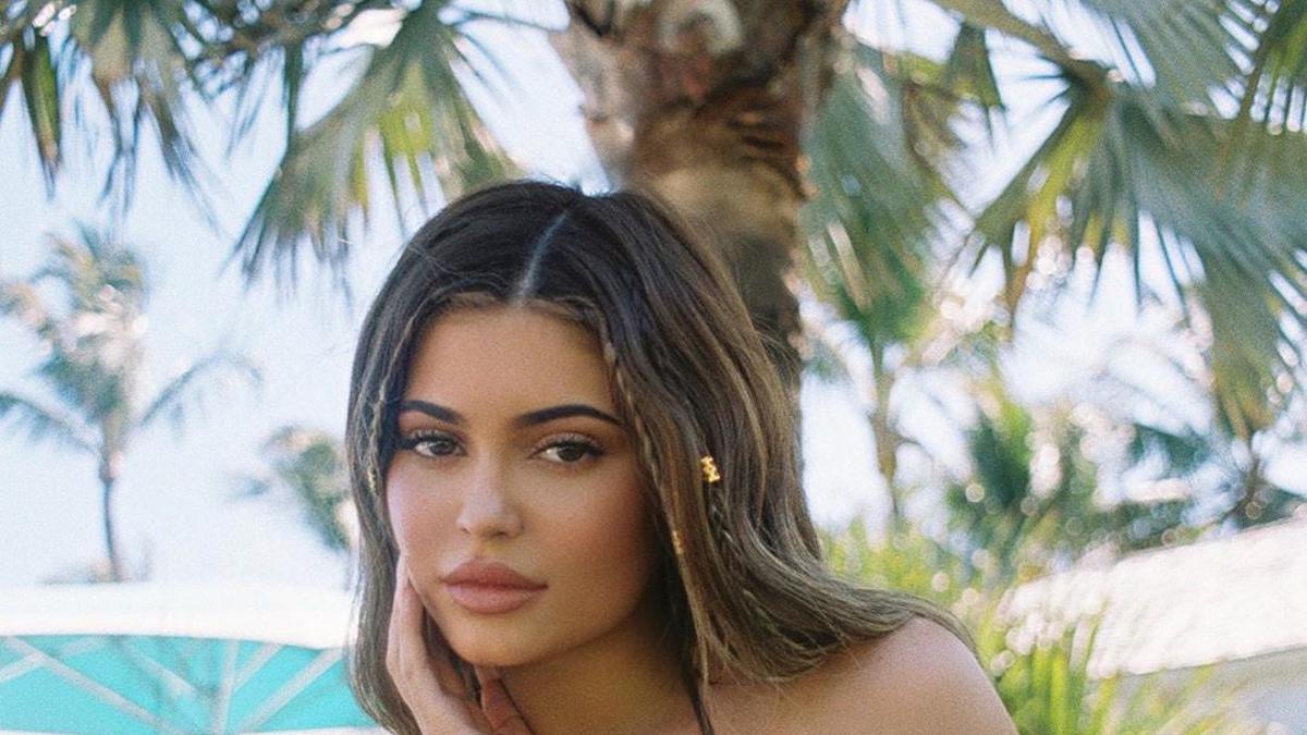 Kylie Jenner con bikini a punto de reventar