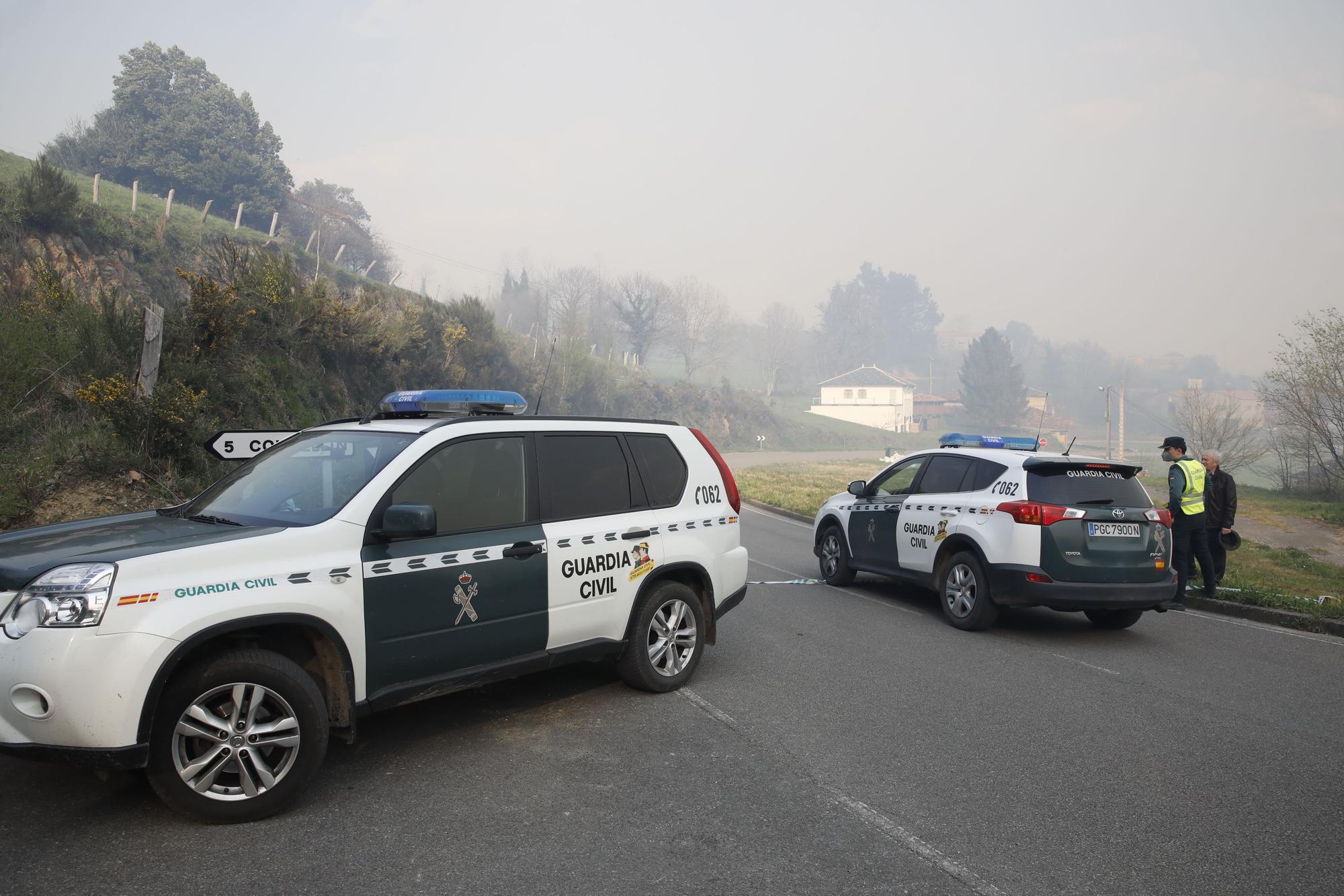 Las imágenes del preocupante incendio en Tineo