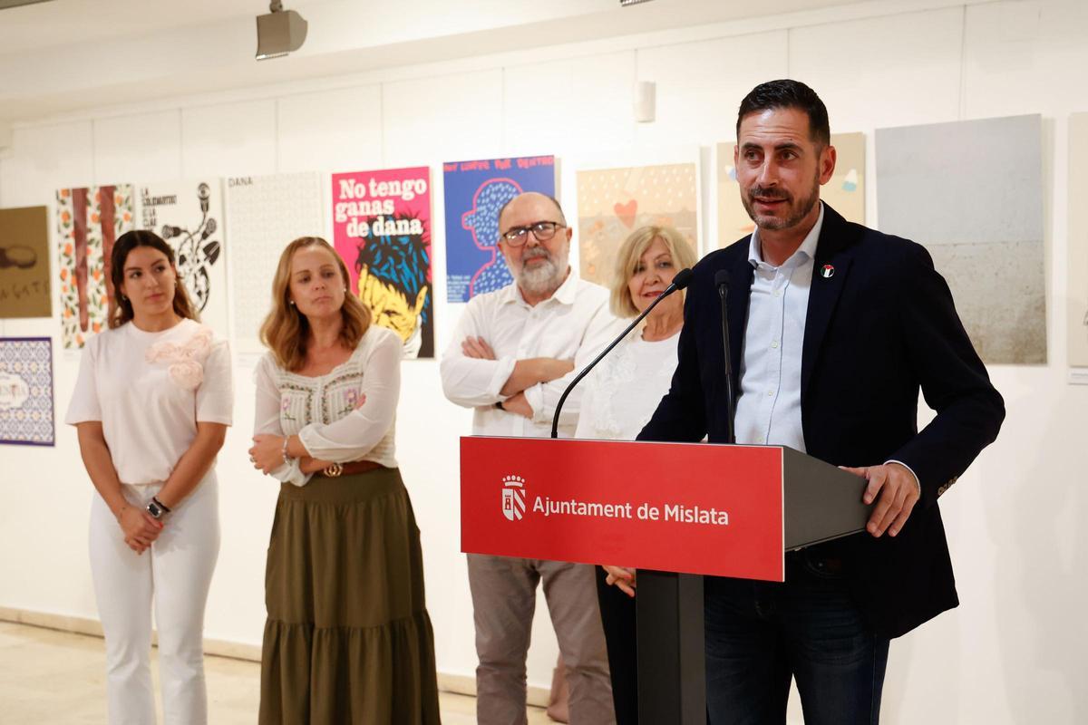 El alcalde Carlos Fernández Bielsa presidió el acto inaugural.