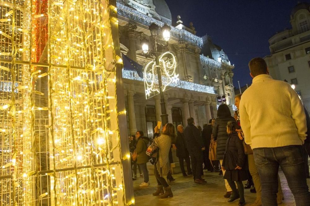 Encendido de luces de Navidad e inauguración del Belén en Cartagena