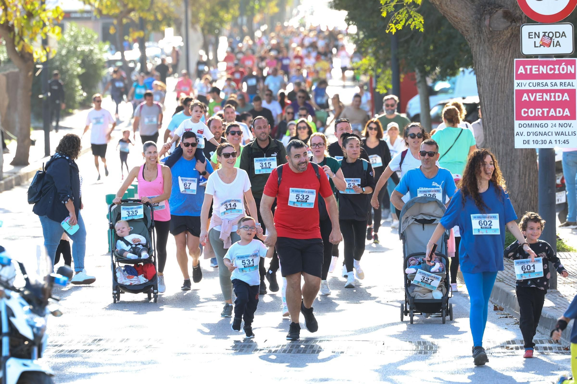 Galería: La carrera festiva de Ibiza para disfrutar en familia