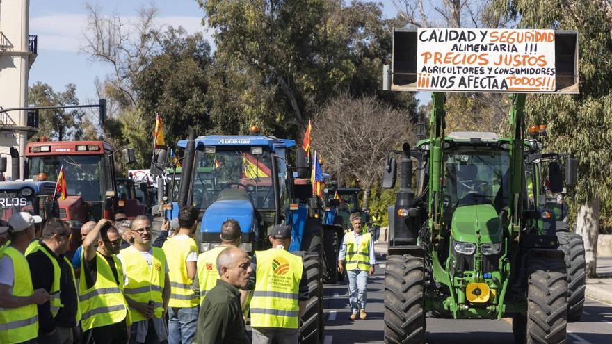 AVA rechaza las propuestas de Planas y mantiene las protestas