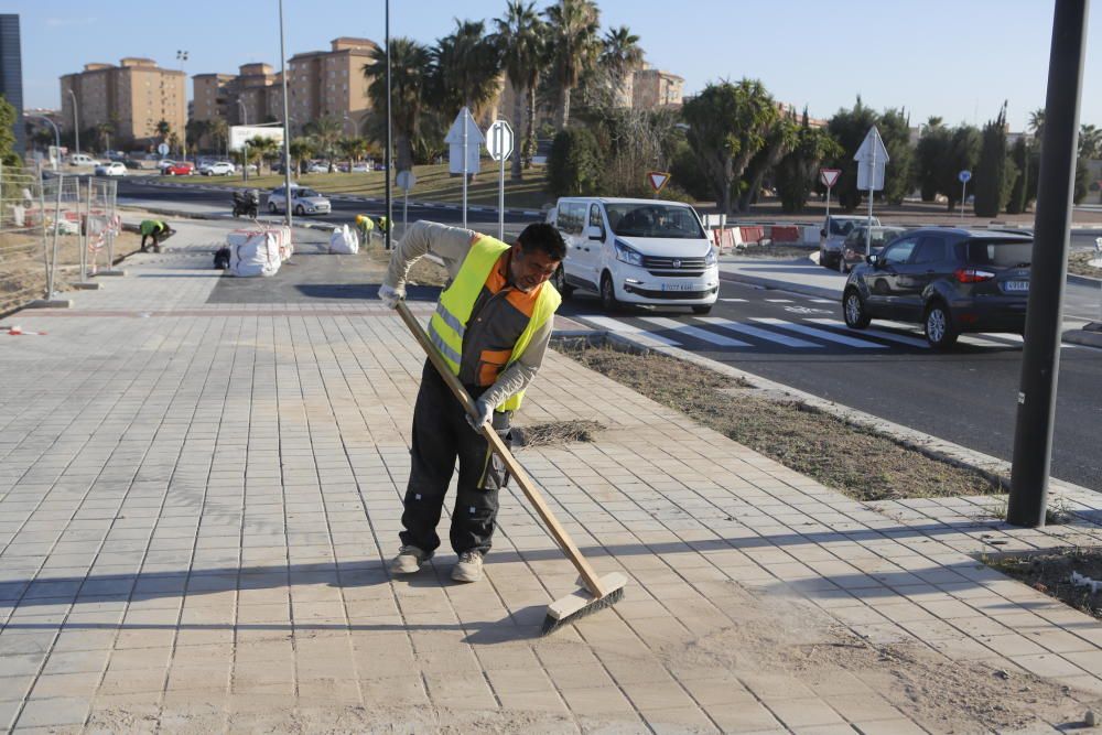 Los vecinos del entorno de la Vía Parque denuncian que el diseño les obliga a dar un rodeo de 4 kilómetros.