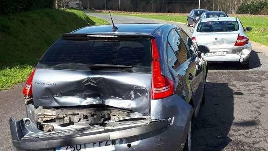 Los coches siniestrados en Souto de Vea.