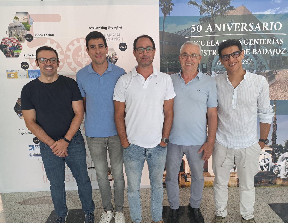 Investigadores del Grupo Especializado de Materiales en la UEx