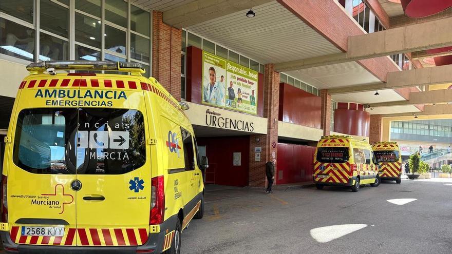 Hospitalizado con quemaduras graves al incendiarse la motosierra con la que trabajaba en Fuente Álamo