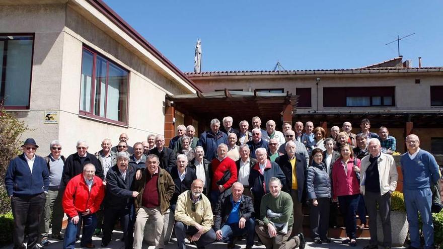 Los &quot;pioneros&quot; del Santa Olaya siguen en la brecha