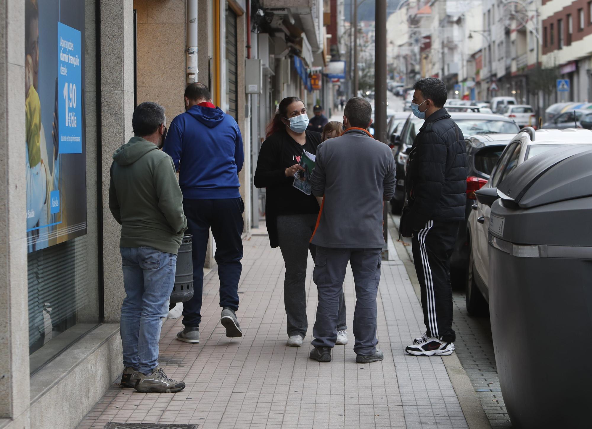 Gente paseando por Arcade