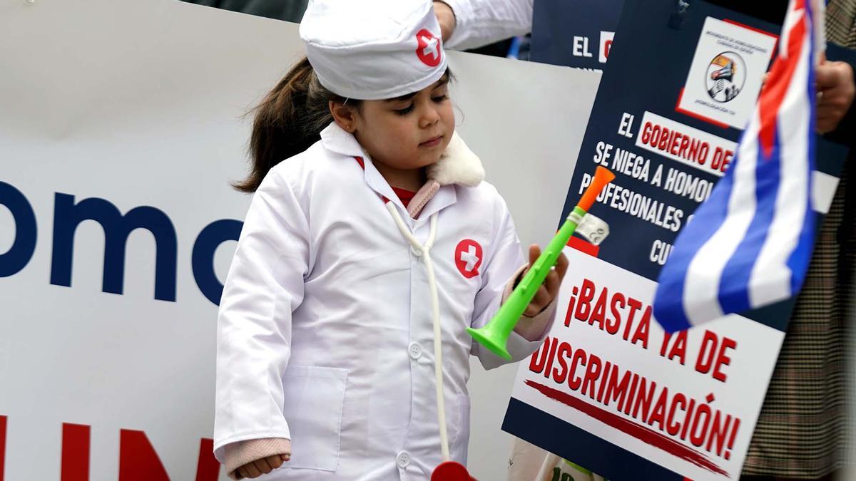 Manifestación en Madrid del colectivo Homologación Justa Ya.