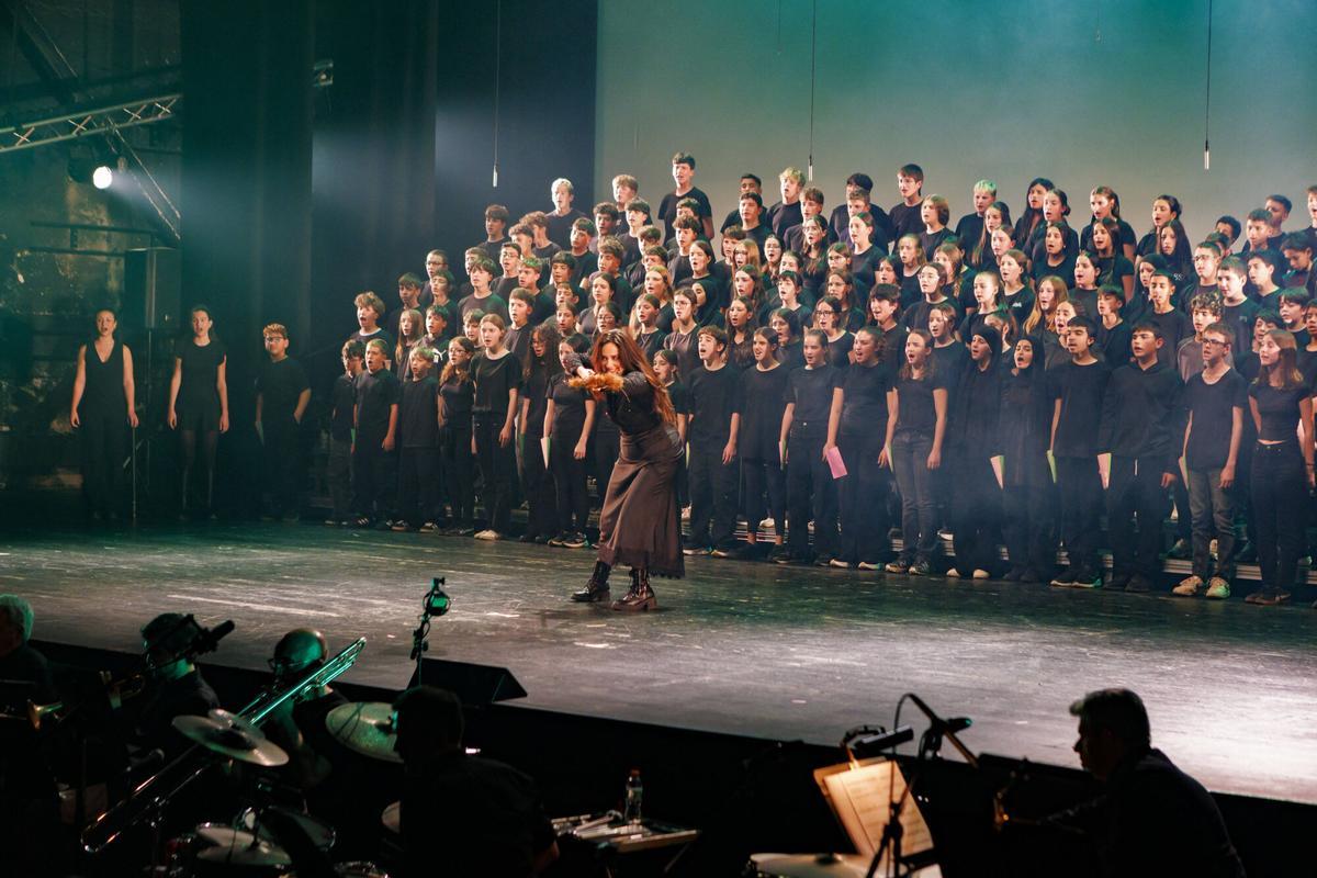 Busca't a les fotos del Fem Òpera al Kursaal