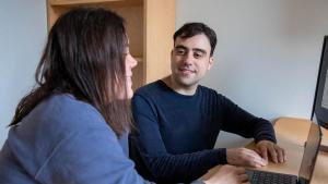 Los científicos Isabel Kerrebijn y Michael Wainberg, quienes han liderado el estudio sobre fibromialgia.