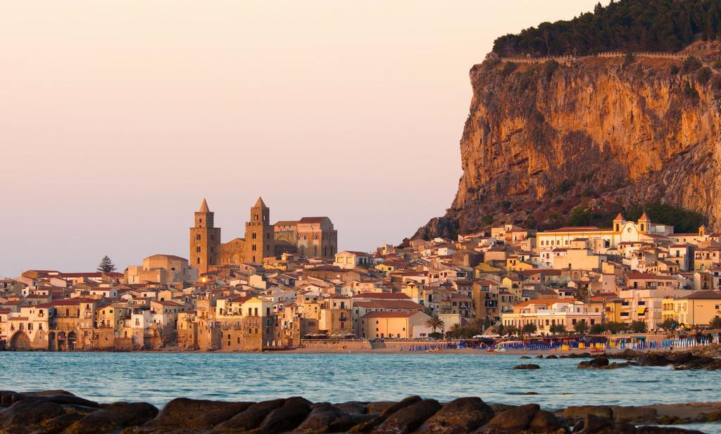 Cefalú, Sicilia 