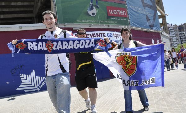 La afición zaragocista invade Valencia