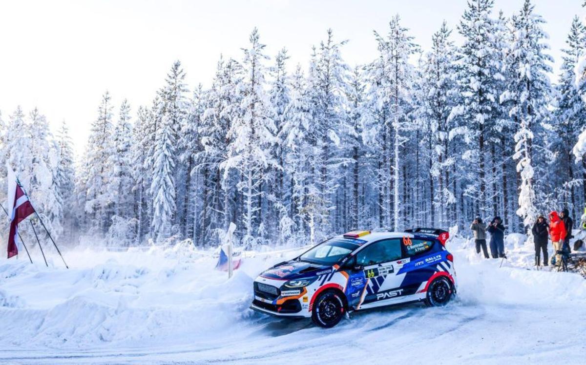 El Fiesta Rally3 de Membrado y Pérez, durante el rally sueco.