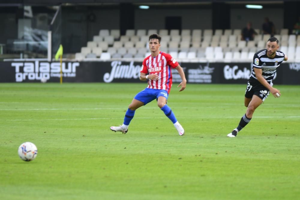 El partido entre el Cartagena y el Sporting, en imágenes