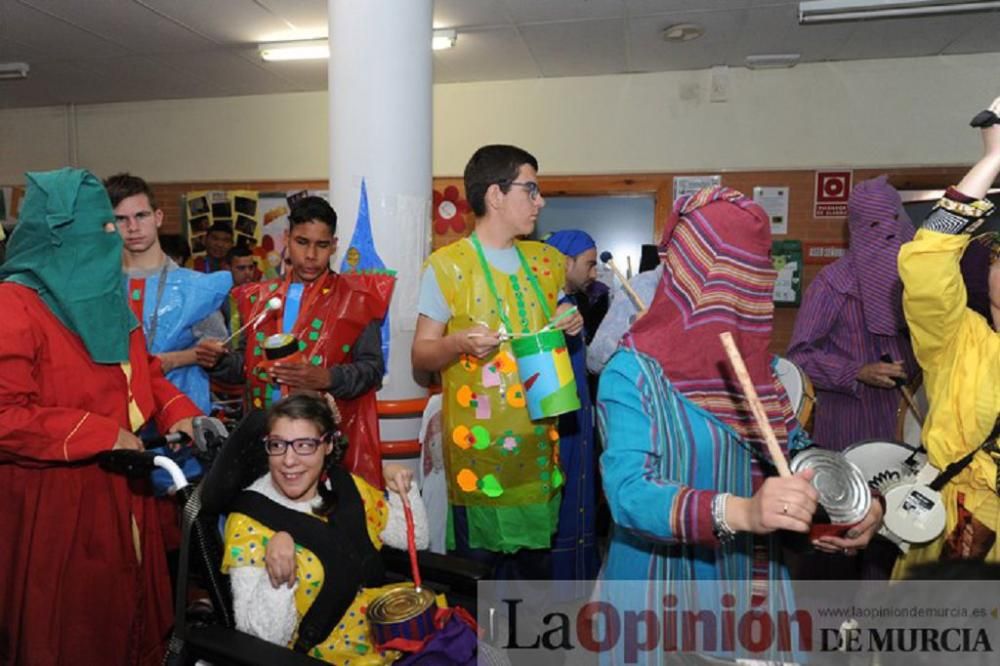 Los tambores de Moratalla llegan al colegio Primitiva López