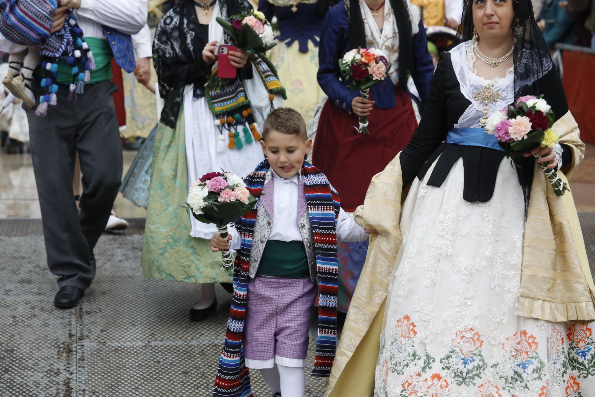 Búscate en el primer día de Ofrenda por la calle Quart (entre las 15.30 y las 17.00 horas)