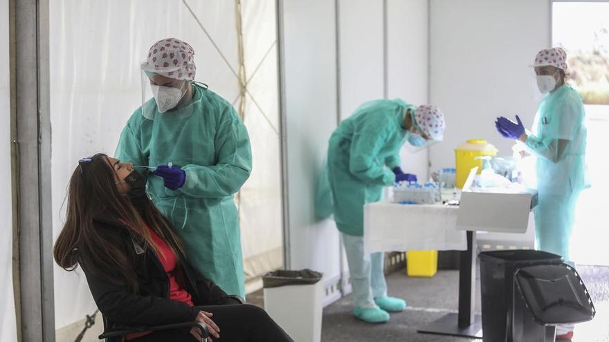 Pico de contagios por covid con 4.376 nuevos casos en Alicante en un día
