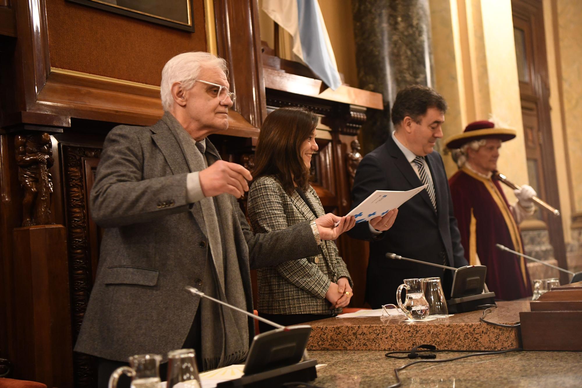 Homenaje a Manuel Murguía en el salón de plenos del Ayuntamiento