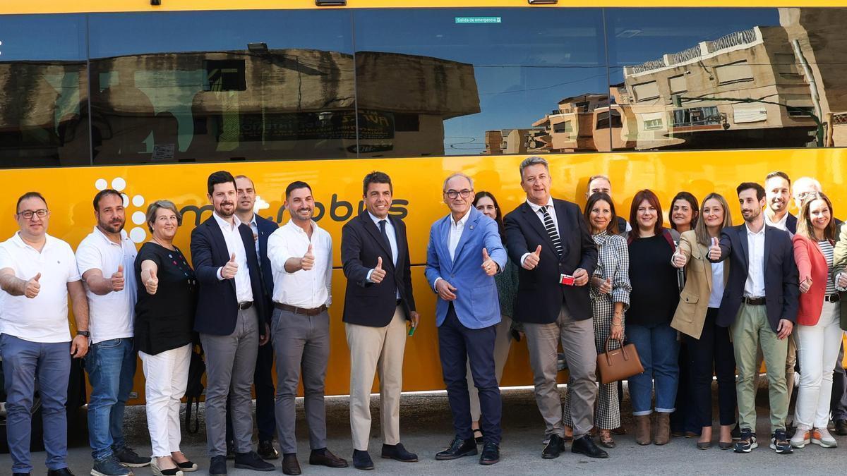 Cinco alcaldes de izquierda han abandonado un acto oficial de la Generalitat al conocer la presencia de Mazón