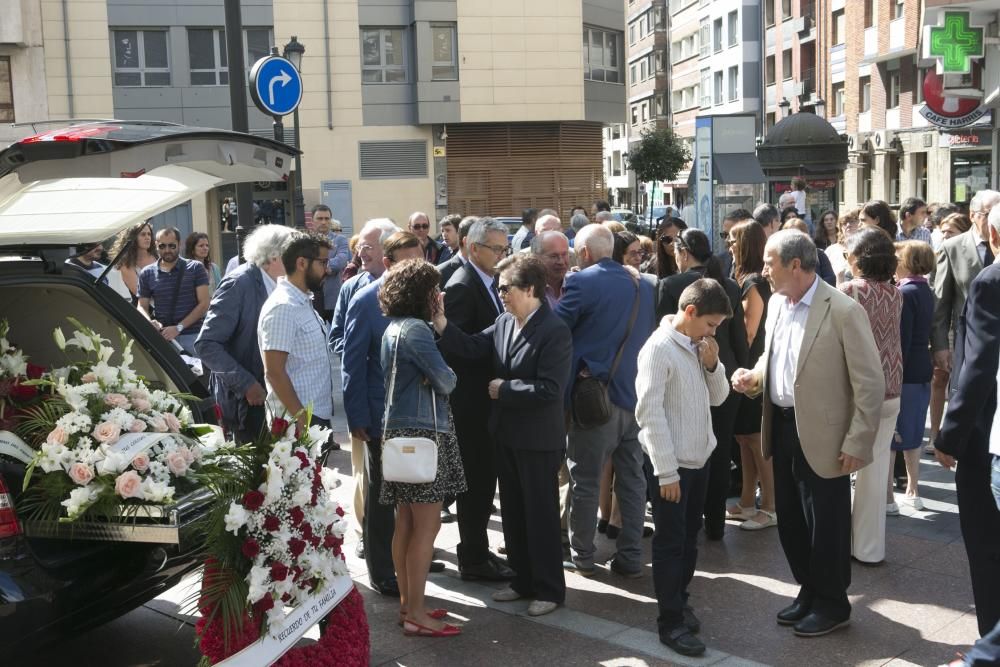 Funeral por el profesor Barluenga en Oviedo