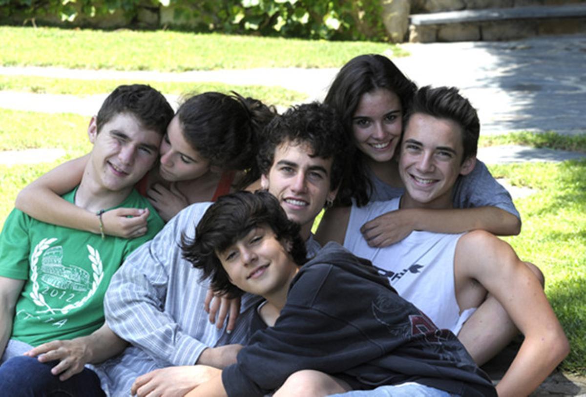 Els protagonistes de ’Polseres vermelles’.