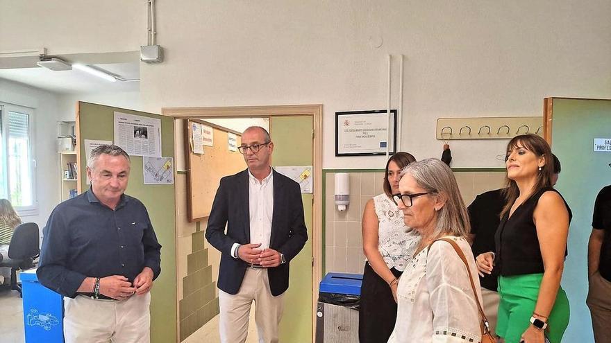 Finalizan las obras de mejora del aislamiento térmico e instalación de placas solares en el IES Pedro García Aguilera de Moratalla