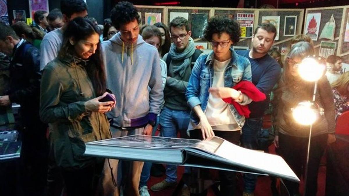 Imagen de la inauguración del libro de Annie Leibovitz, este miércoles en el Apolo Store de Barcelona.