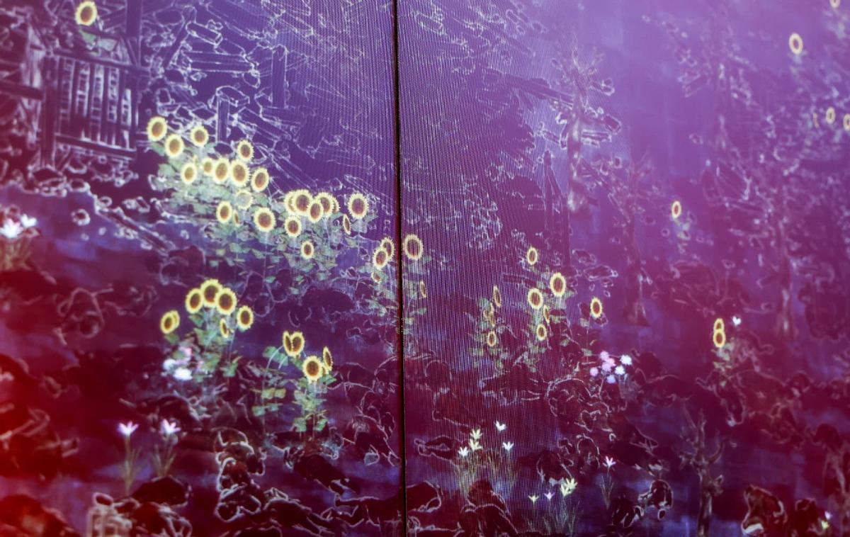 La obra destruida por la guerra del Centro de Arte Hortensia Herrero vuelve a la vida con las primeras flores La obra destruida por la guerra del Centro de Arte Hortensia Herrero vuelve a la vida con las primeras flores