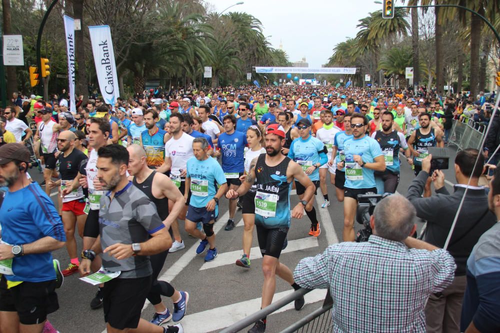 Búscate en la XXIX Media Maratón de Málaga