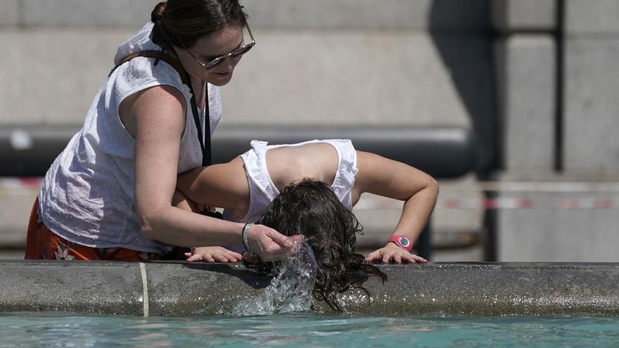 El Regne Unit registra un rècord històric de calor: més de 40°C