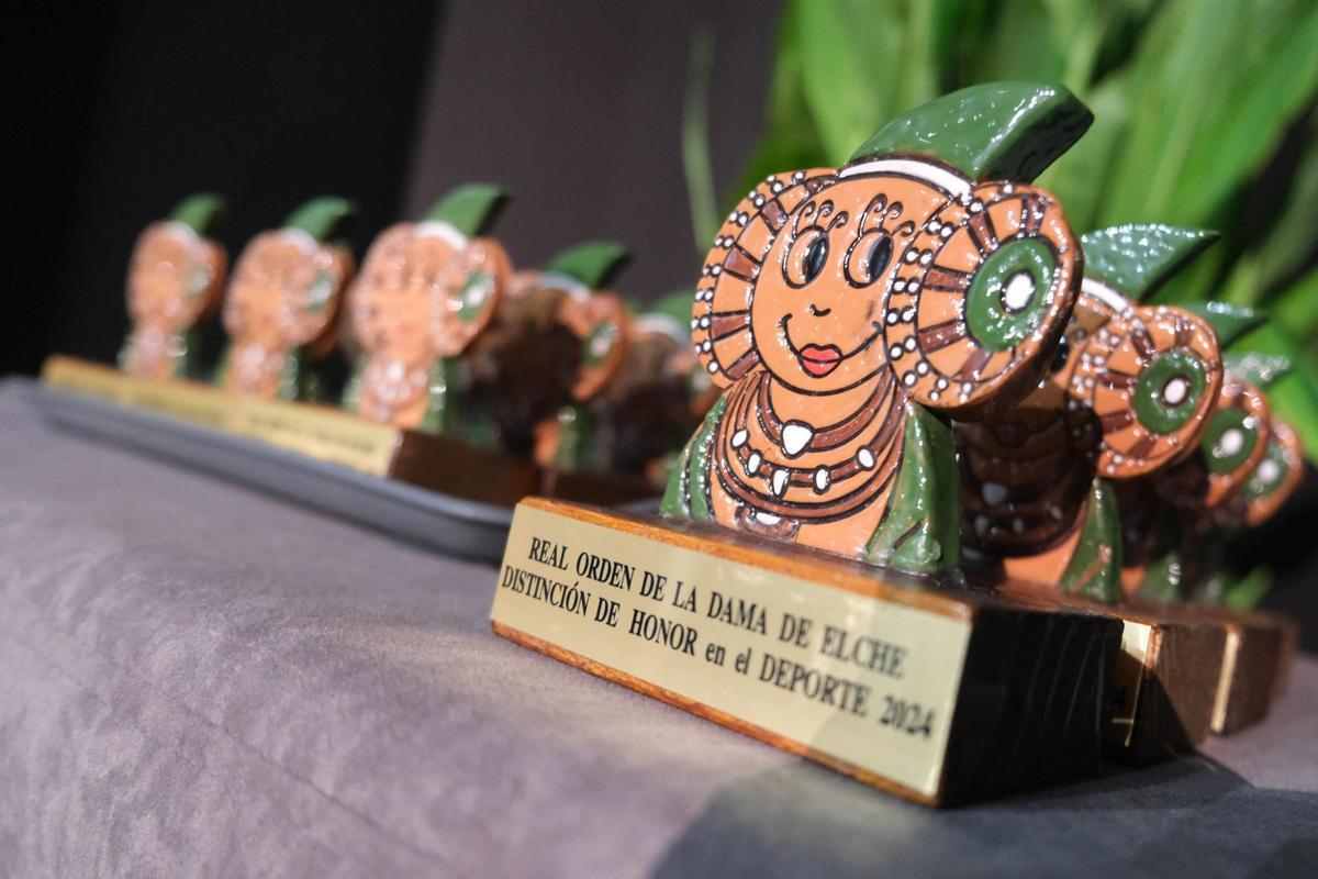 Así ha sido la Gala de entrega de las distinciones de honor de la Real Orden de la Dama en Elche Así ha sido la Gala de entrega de las distinciones de honor de la Real Orden de la Dama en Elche
