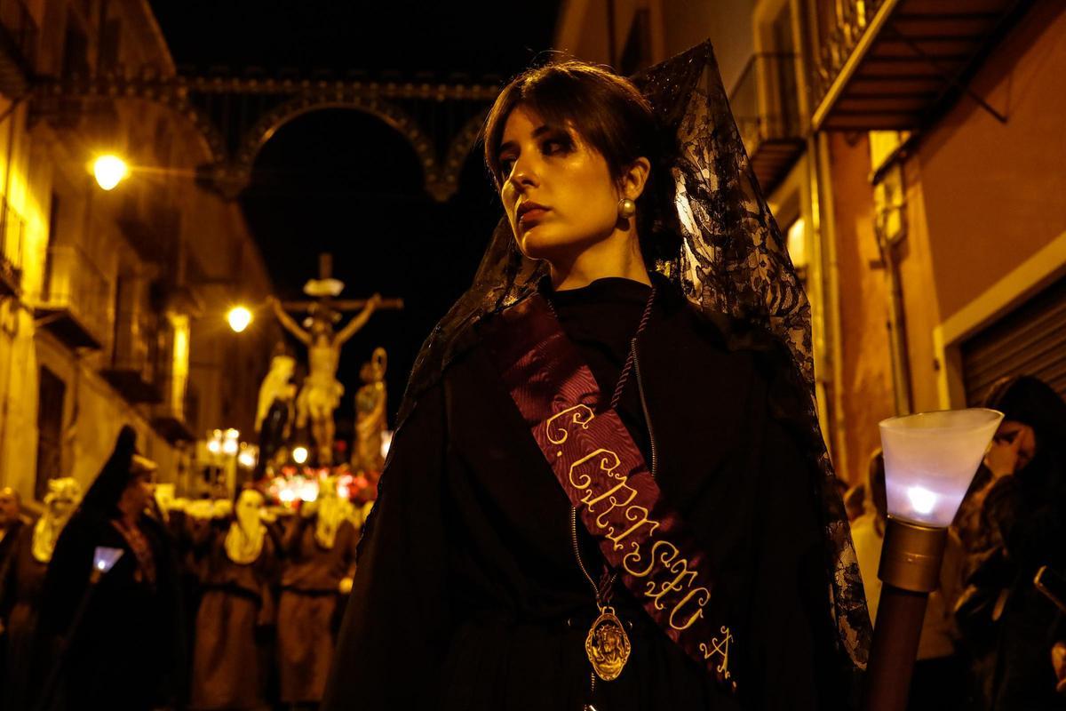 El sentimiento rasga el silencio en Alcoy El sentimiento rasga el silencio en Alcoy