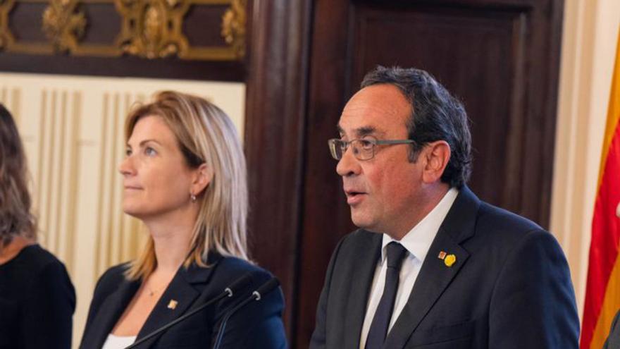 Josep Rull, president del Parlament, amb Raquel Sans, vicepresidenta primera. | ZOWY VOETEN
