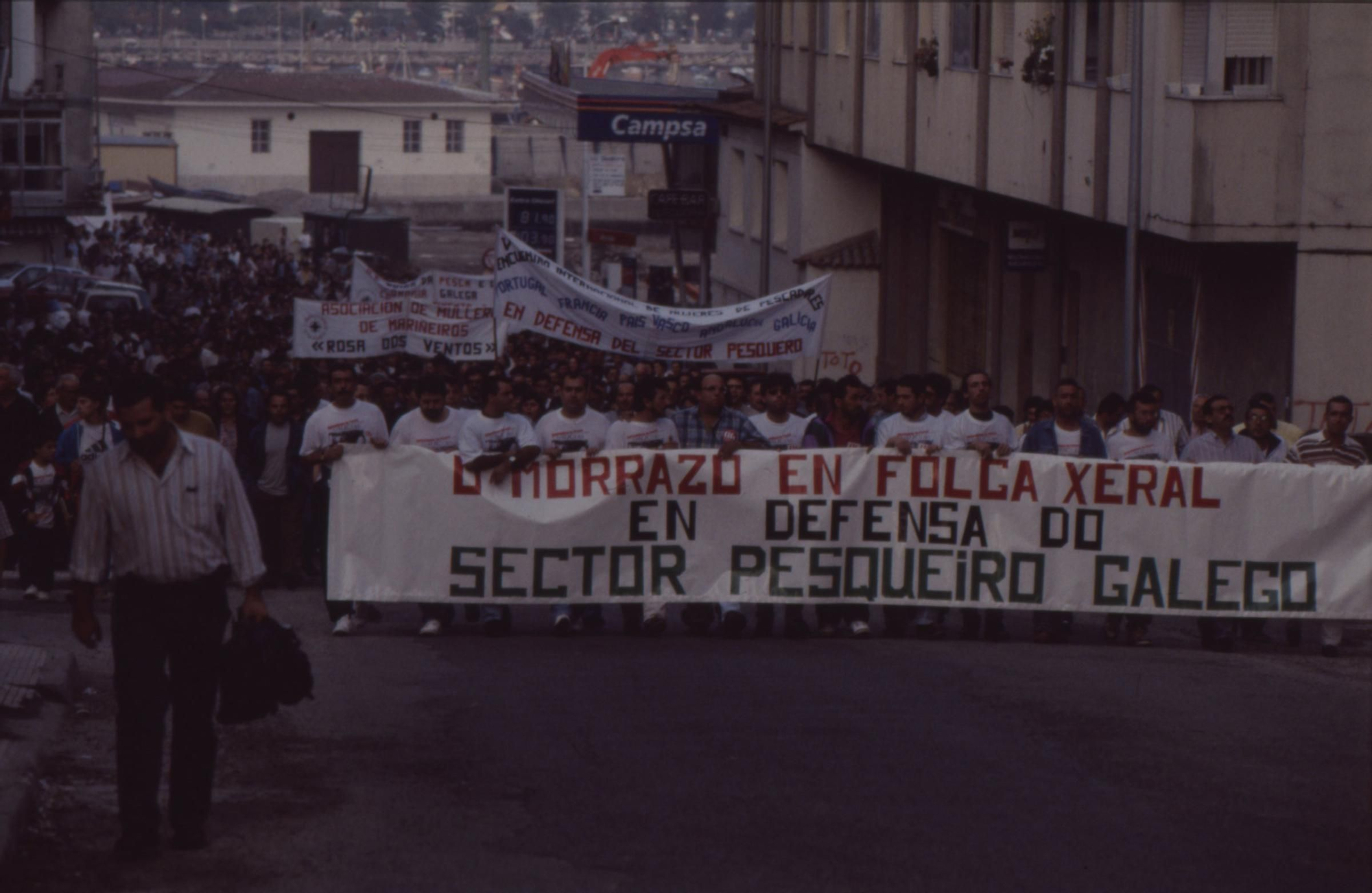 ¡A las barricadas por el banco canario-sahariano!