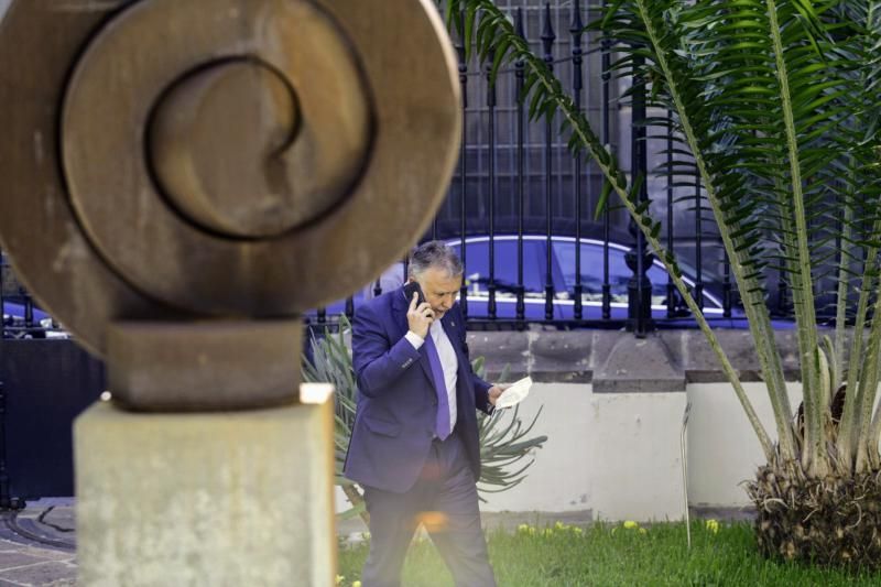 Pleno del Parlamento de Canarias  preside Gustavo Matos , presidente del gobierno , Victor Torres   | 19/05/2020 | Fotógrafo: Delia Padrón