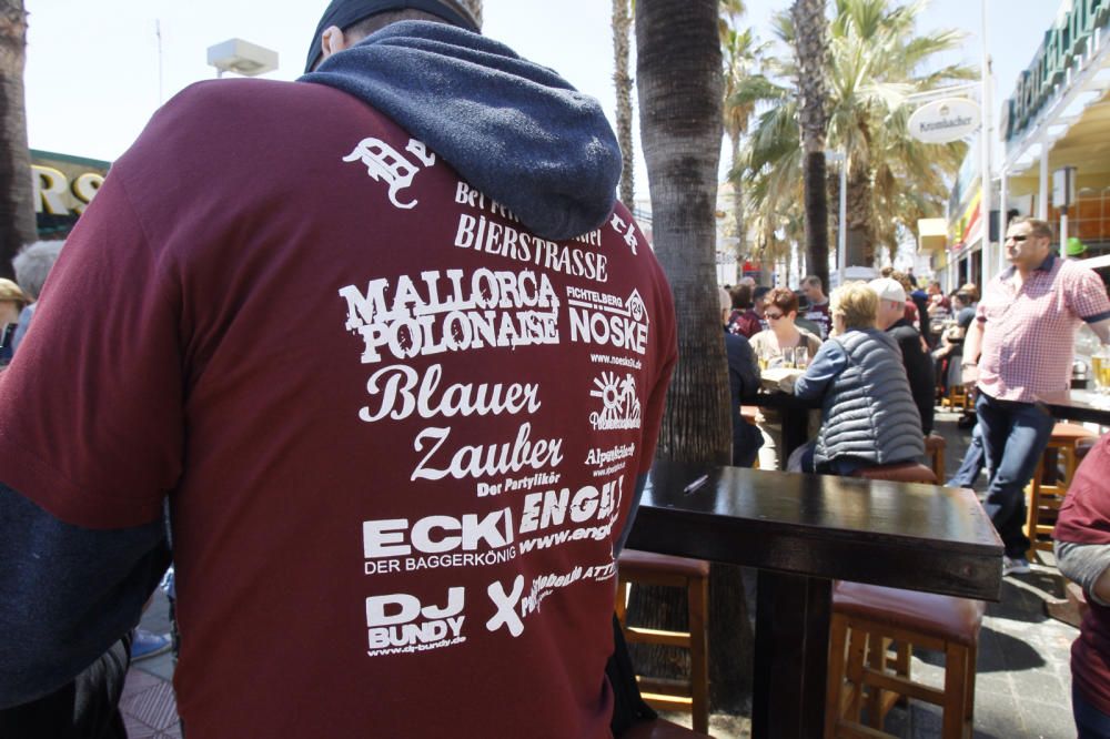 Trasladan una "fiesta etílica" en la Playa de Palma