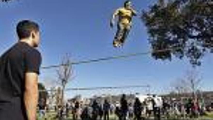 Trobada d&#039;artistes del circ al parc Central de Girona.